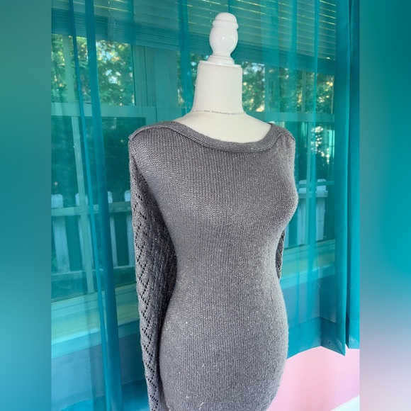 Maurices Gray Sparkle Silver Knit Sweater Diamond Pattern Sleeves Size 3X - Picture 2 of 4
